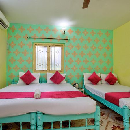 Oceanic Pearl Beach Guest House Calangute Bagian luar foto