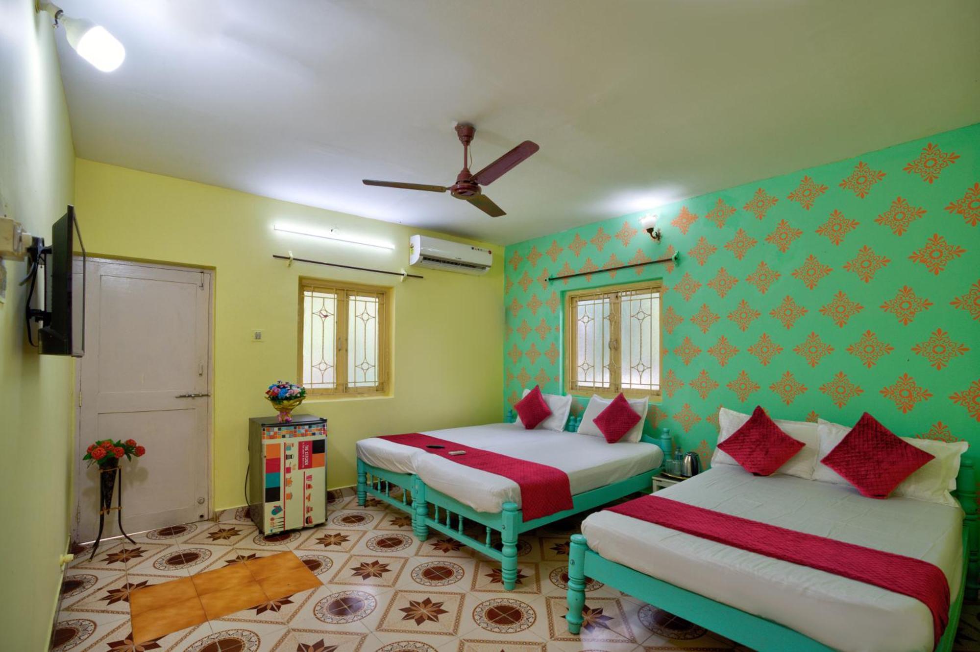 Oceanic Pearl Beach Guest House Calangute Bagian luar foto